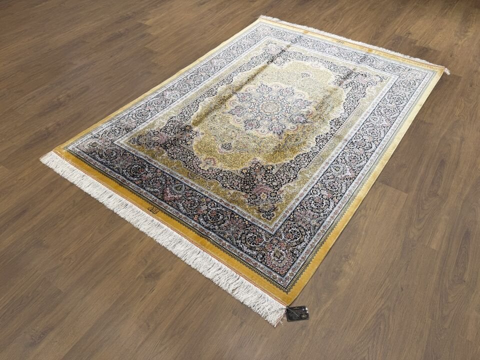 İran İpekli Halı 1.50*2.25