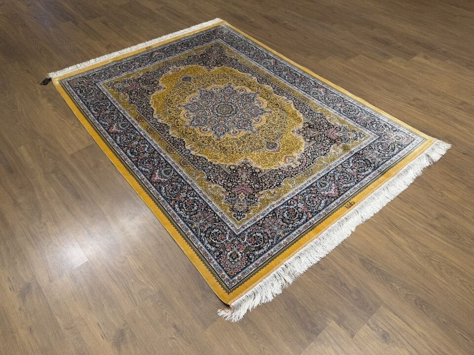 İran İpekli Halı 1.50*2.25