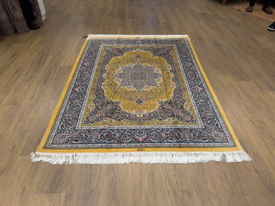 İran İpek Halı 150 x 225
