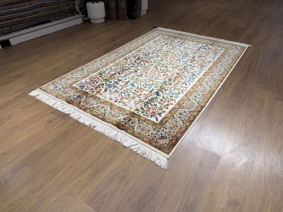 İran İpek Halı 150 x 225