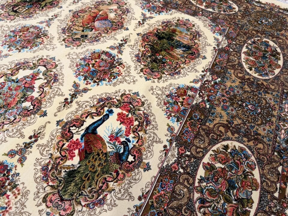 İran İpek Halı 150 x 225 Tavus Kuşu