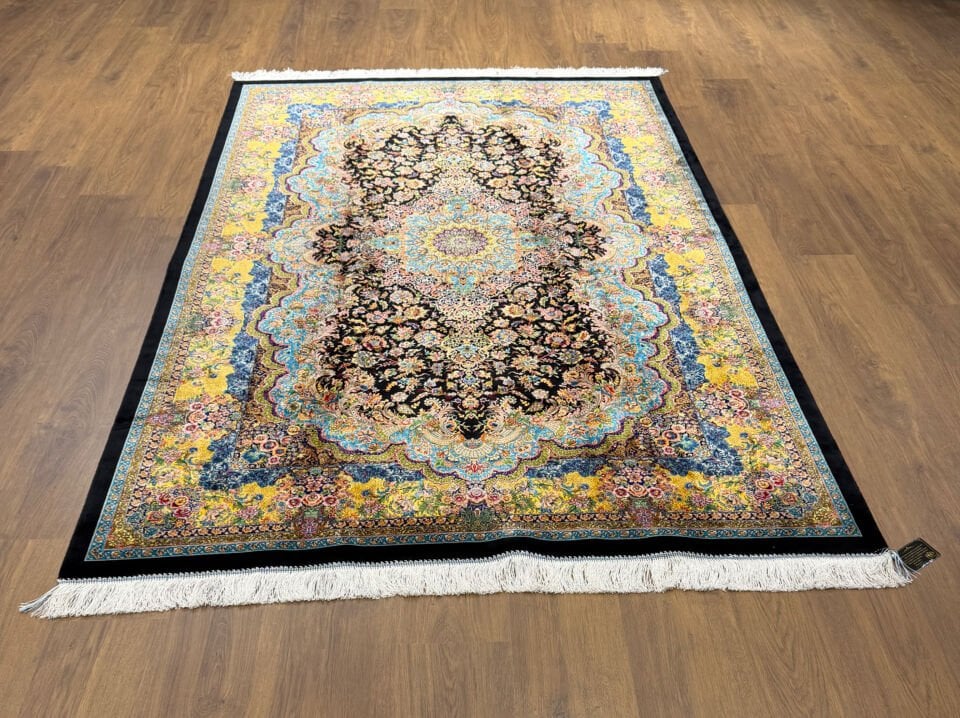 İran İpek Halı 150 x 225 Oriental Black