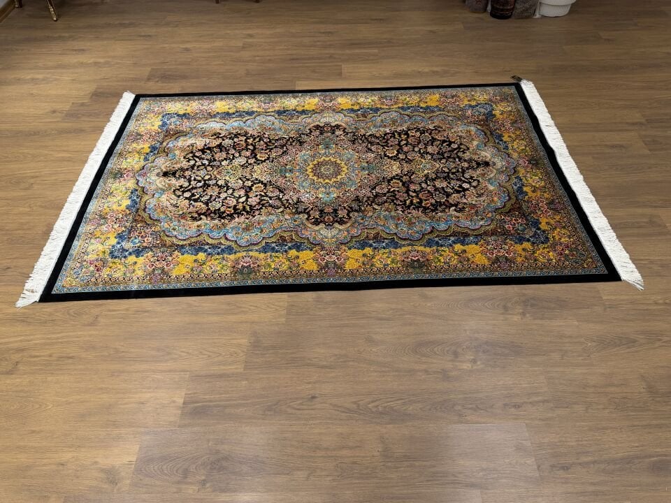 İran İpek Halı 150 x 225 Oriental Black
