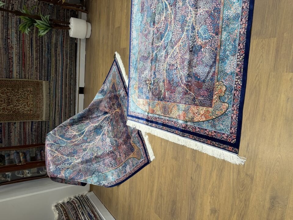 İran İpek Halı 150 x 225 Siyah Hayat Ağacı
