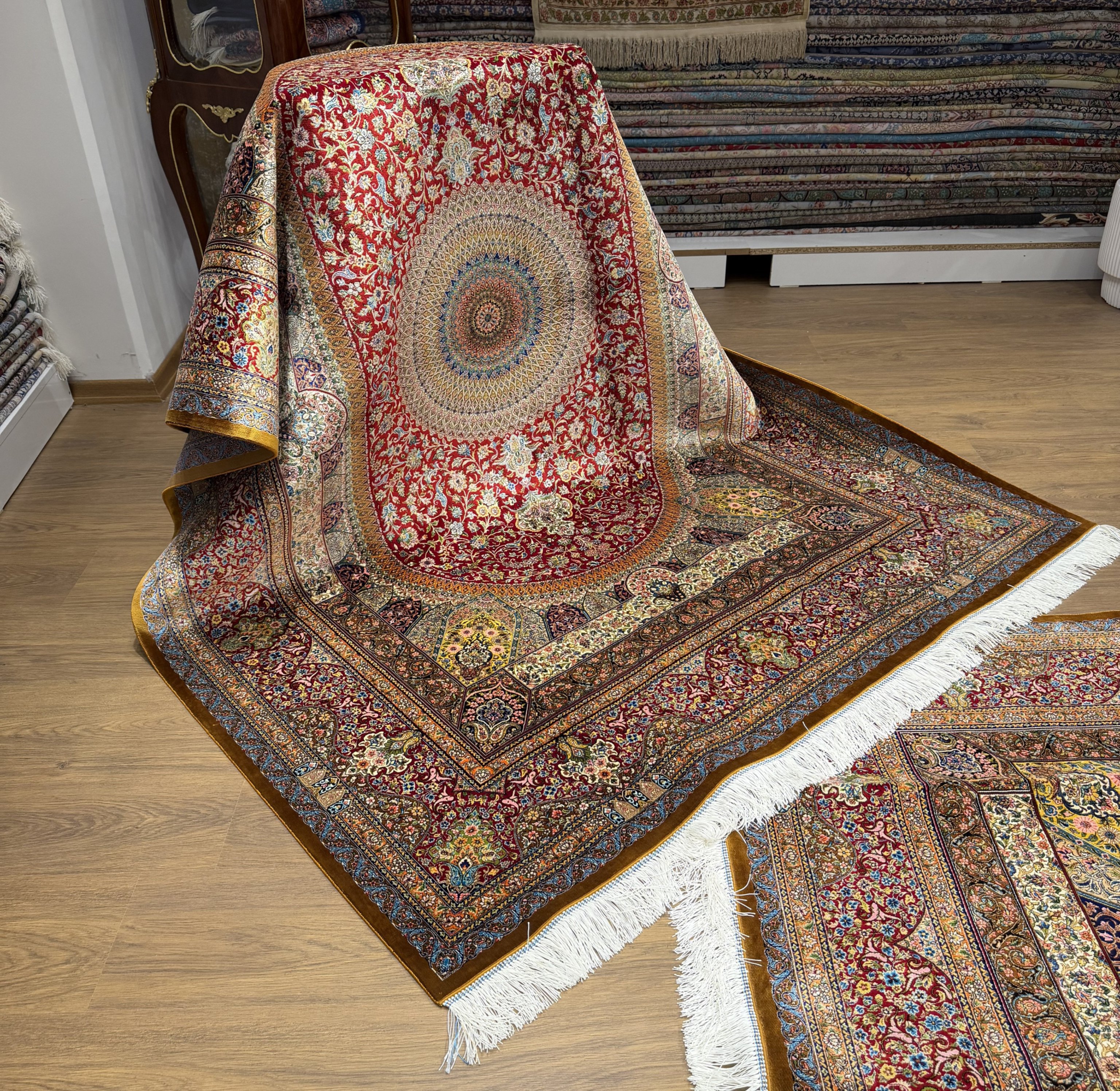 İran İpek Halı 150 x 225 Yalı Deseni Bordo