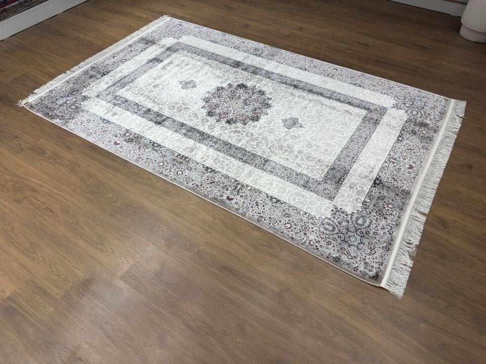 İran İpek Halı 150 x 225