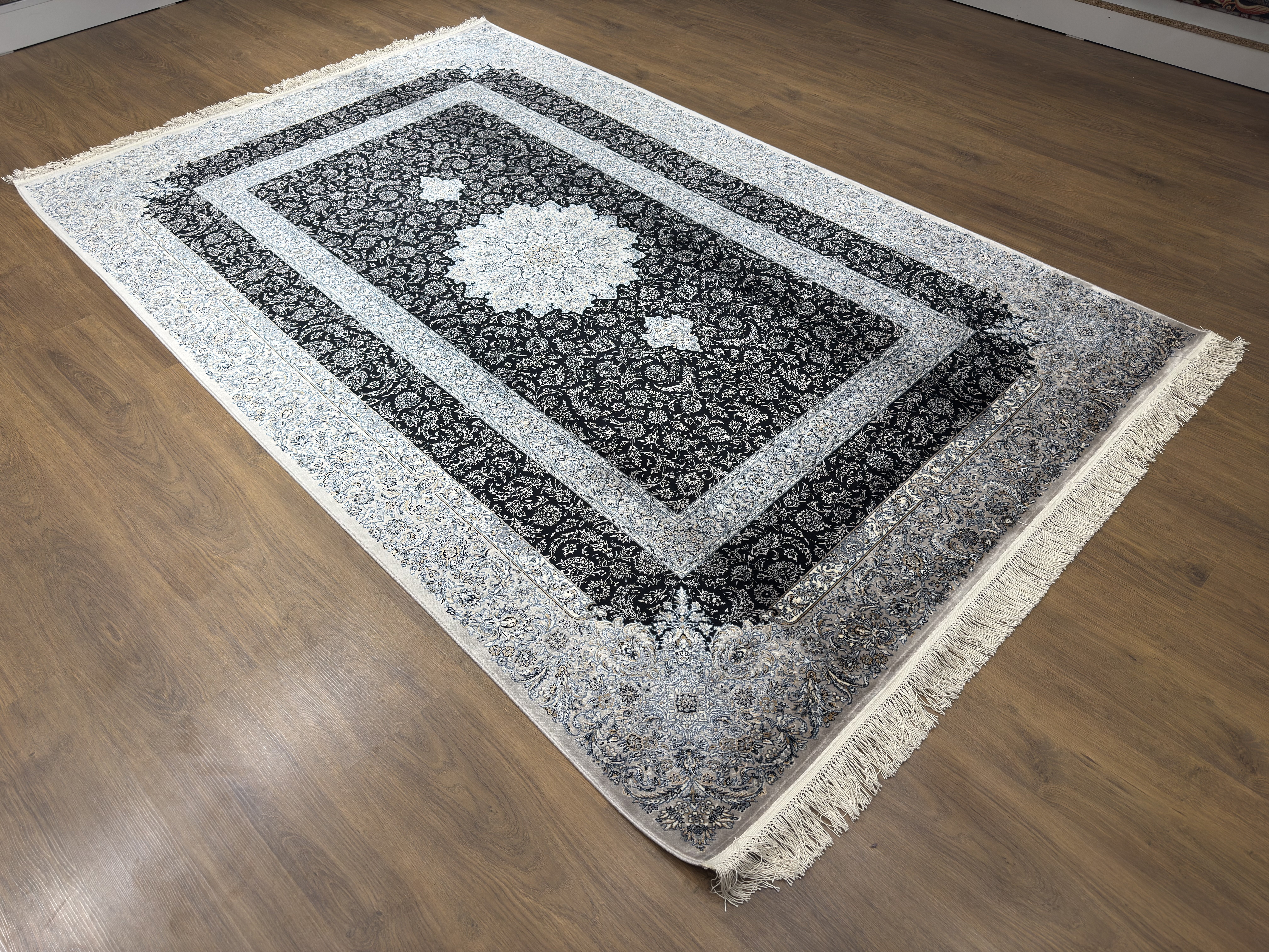 İran İpek Halı 150 x 225