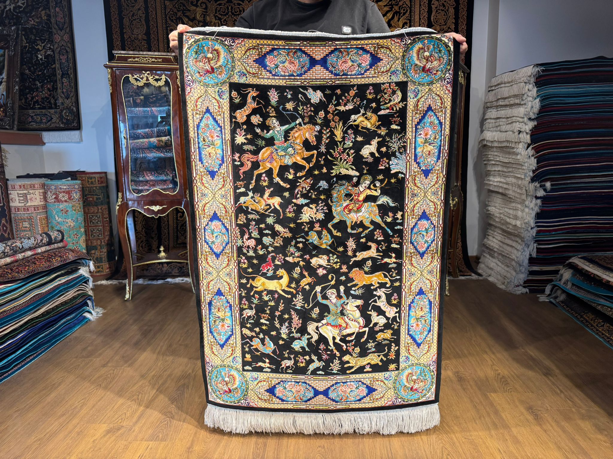 İran İpek Halı 80 x 120 Av Sahnesi