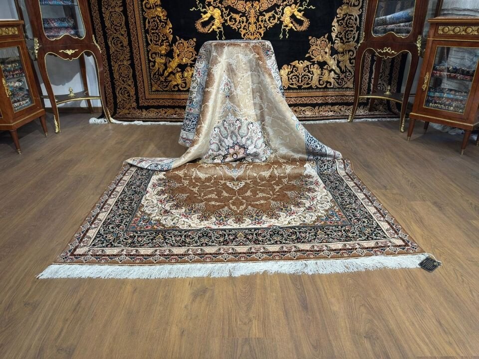 İran İpek Halı 150 x 225