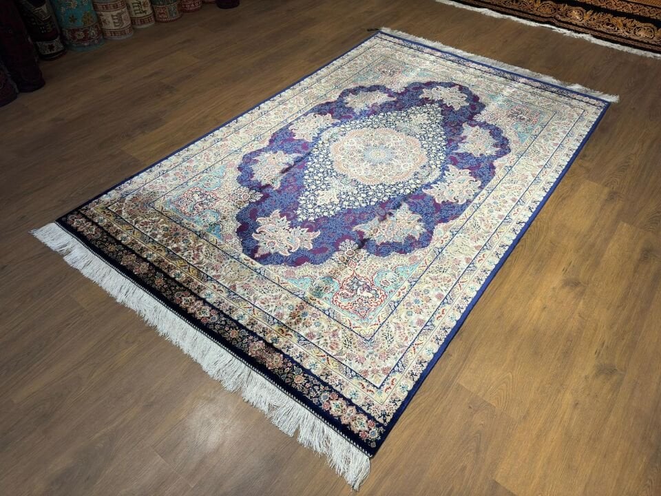 İran İpek Halı 150 x 225