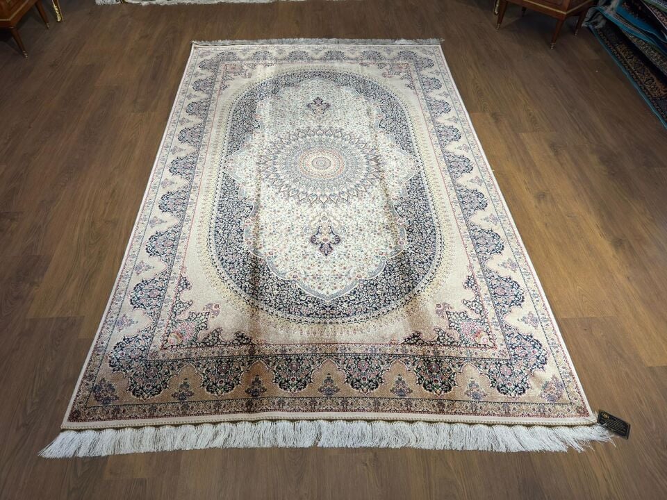 İran İpek Halı 150 x 225