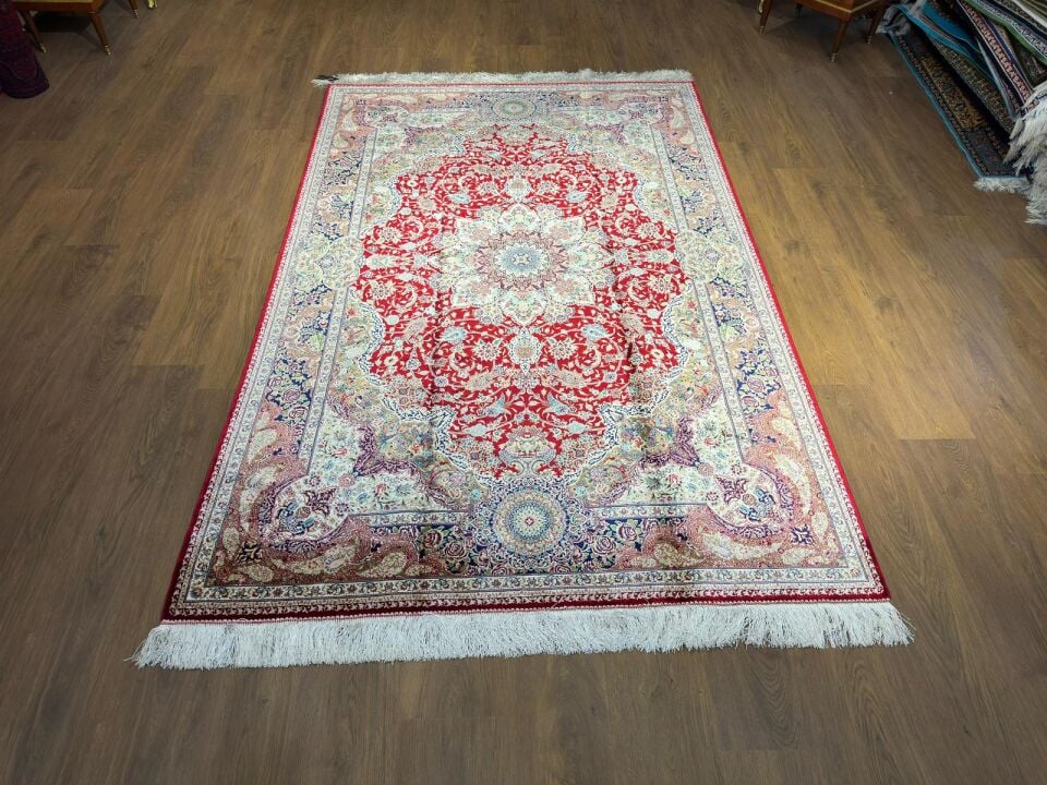 İran İpek Halı 150 x 225