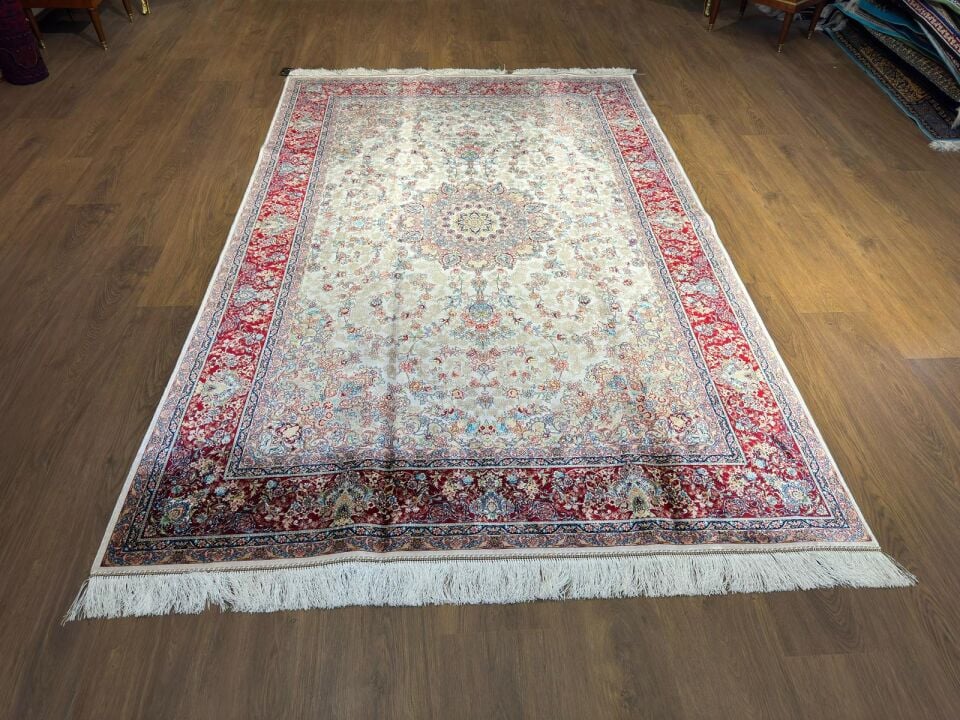 İran İpek Halı 150 x 225