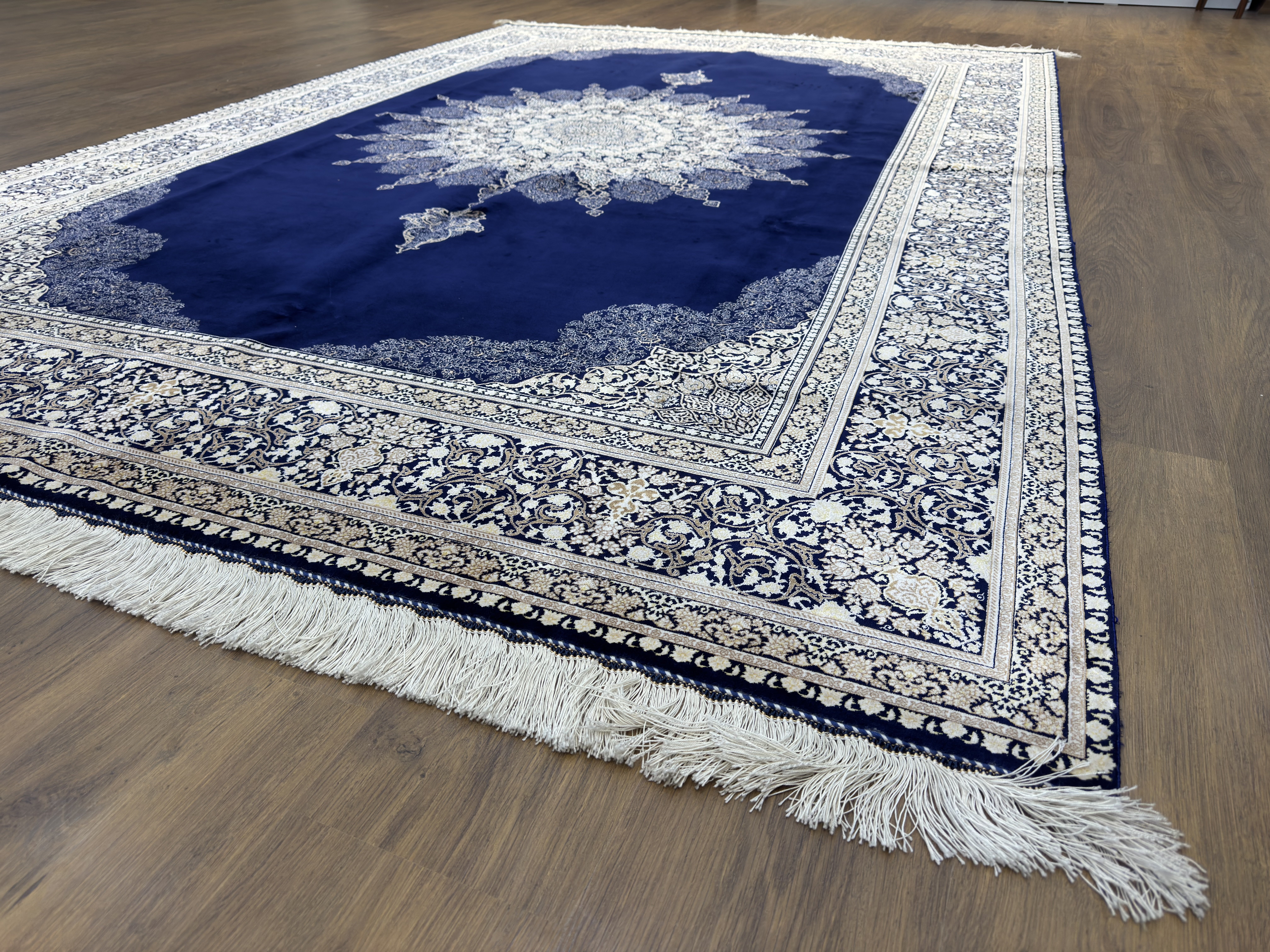 İran İpek Halı 200 x 300