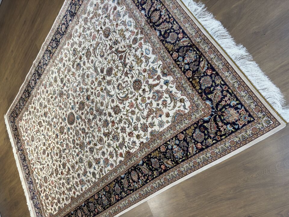 İran İpek Halı 200 x 300