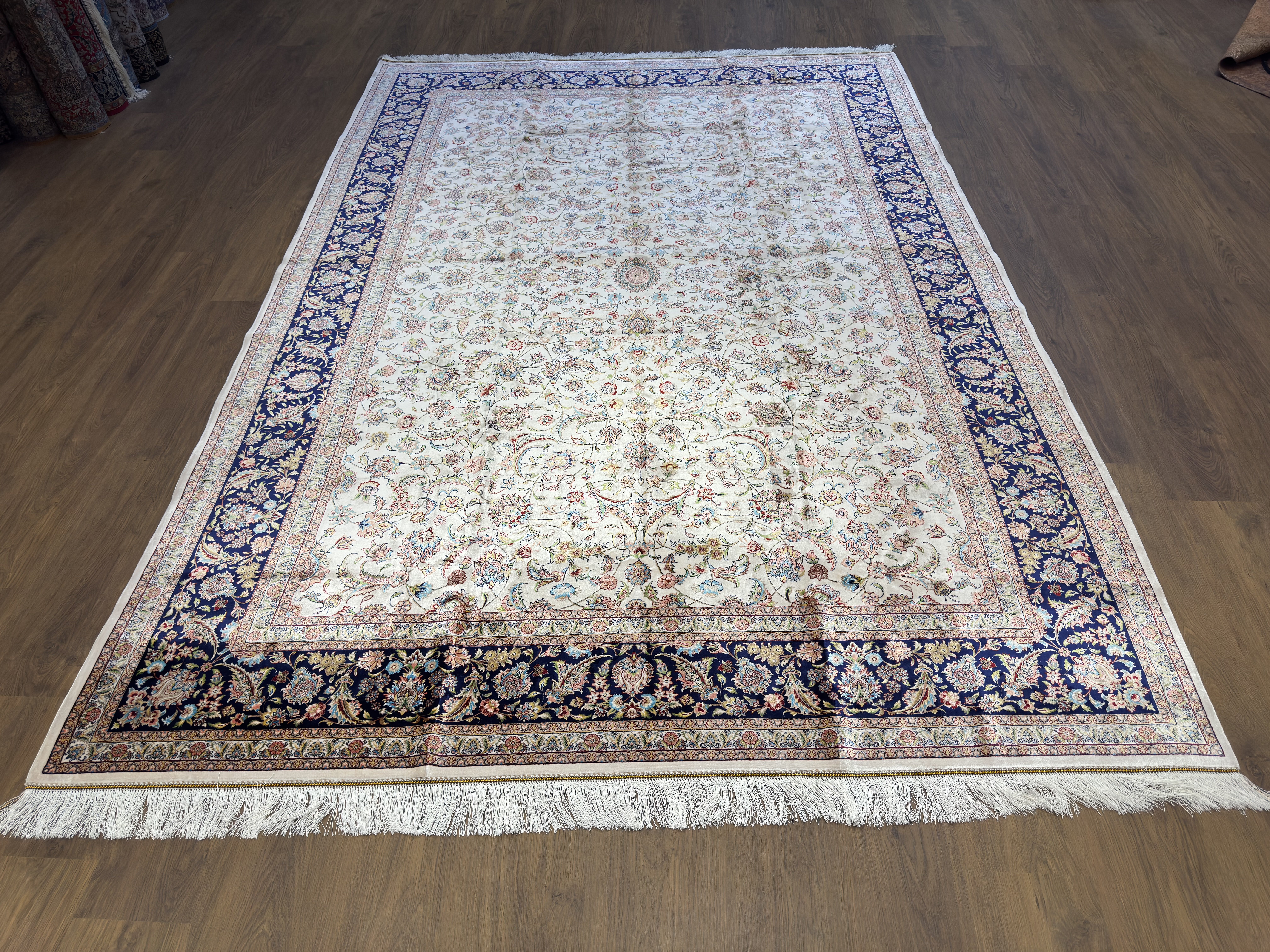 İran İpek Halı 200 x 300