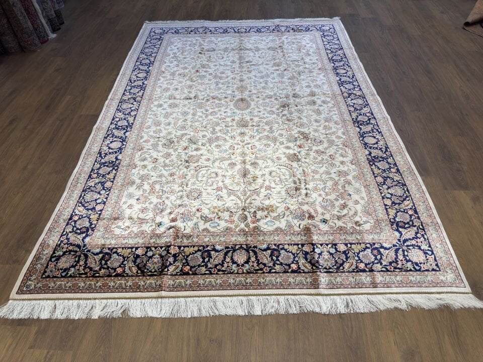 İran İpek Halı 200 x 300