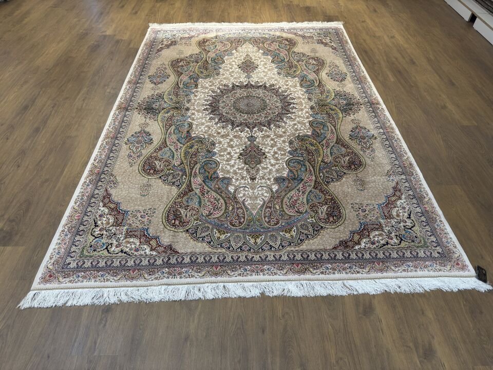 İran İpek Halı 200 x 300
