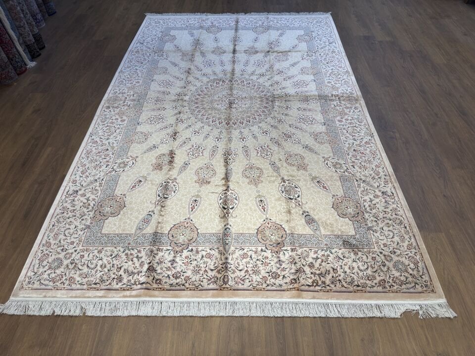 İran İpek Halı 200 x 300