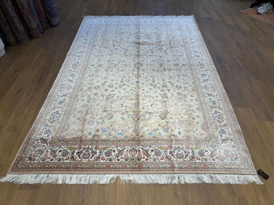 İran İpek Halı 200 x 300