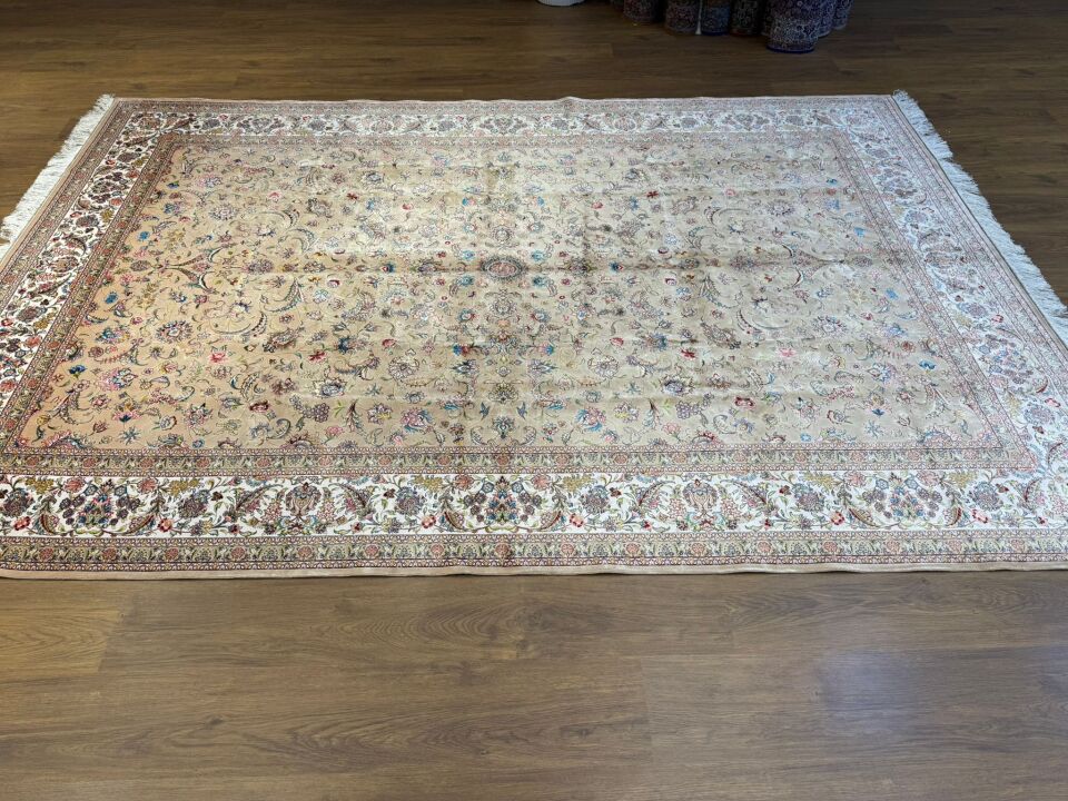 İran İpek Halı 200 x 300