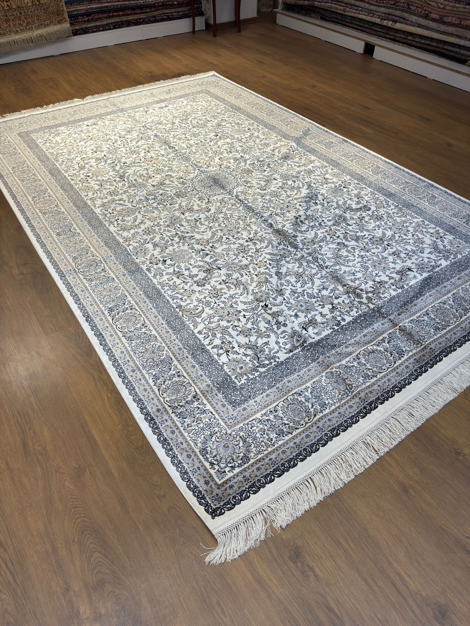 İran İpek Halı 200 x 300