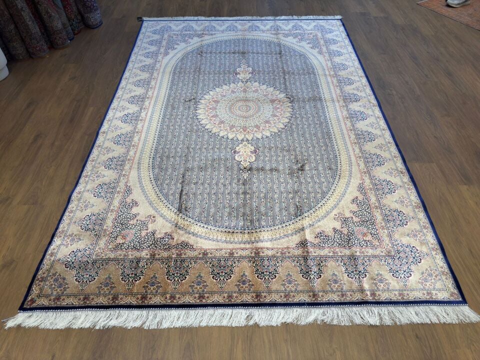 İran İpek Halı 200 x 300