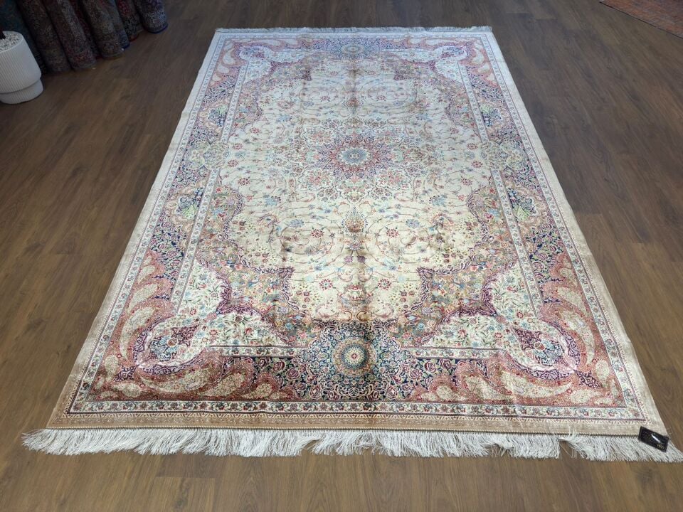 İran İpek Halı 200 x 300