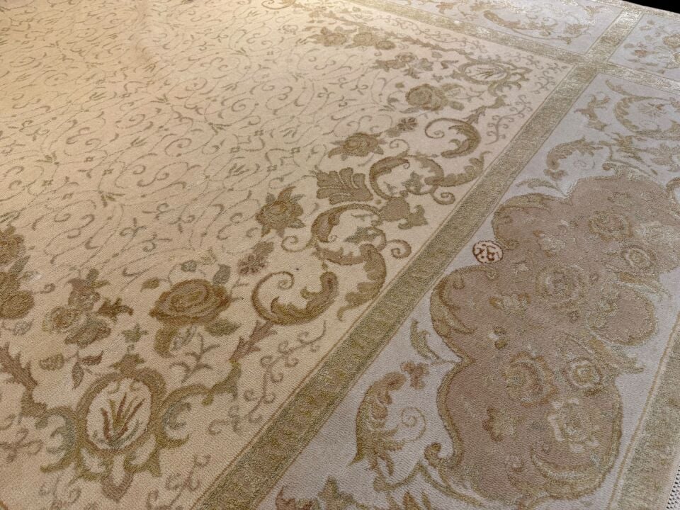 TUĞRA KOLEKSİYONU EL DOKUMA SAF İPEK VE YÜN 2.20 x 3.20 ( 7.04 m² )
