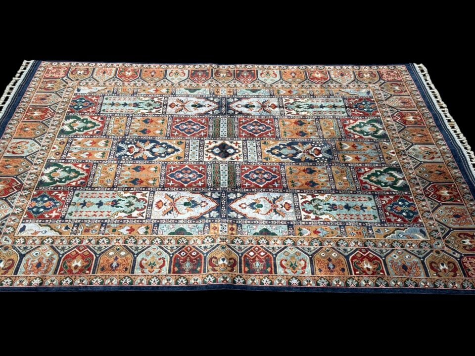 EL DOKUMA SAF İPEK HALI 150 x 200 ( 3 m² )