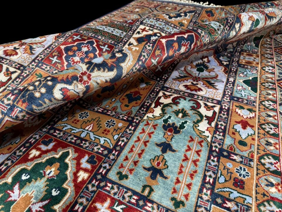 EL DOKUMA SAF İPEK HALI 150 x 200 ( 3 m² )