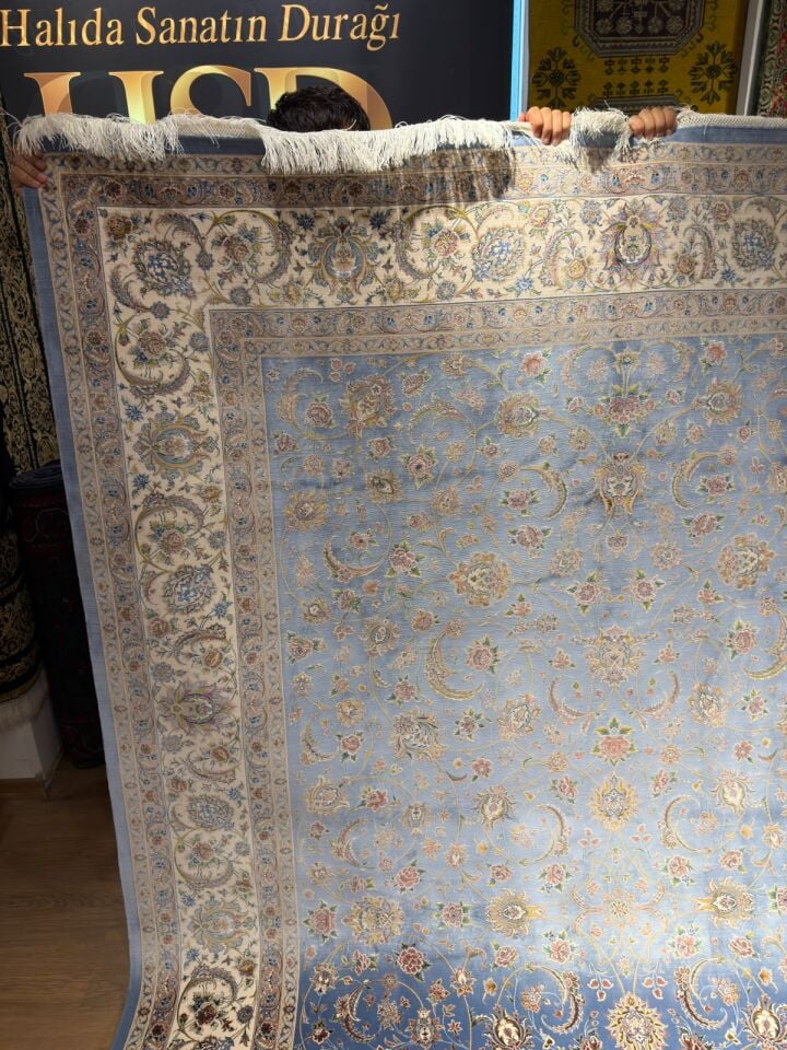 İPEKLİ İRAN HALISI 6 m² ( EL YAPIMI FİNİSHİNG )