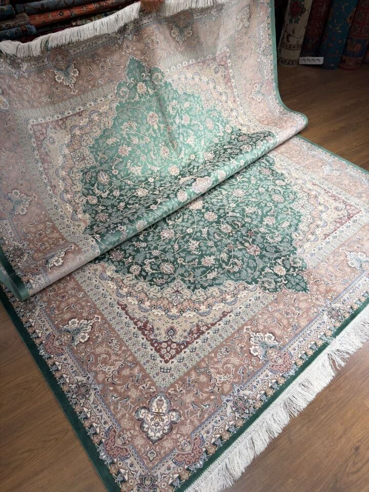 İPEKLİ İRAN HALISI 6 m² ( EL YAPIMI FİNİSHİNG )