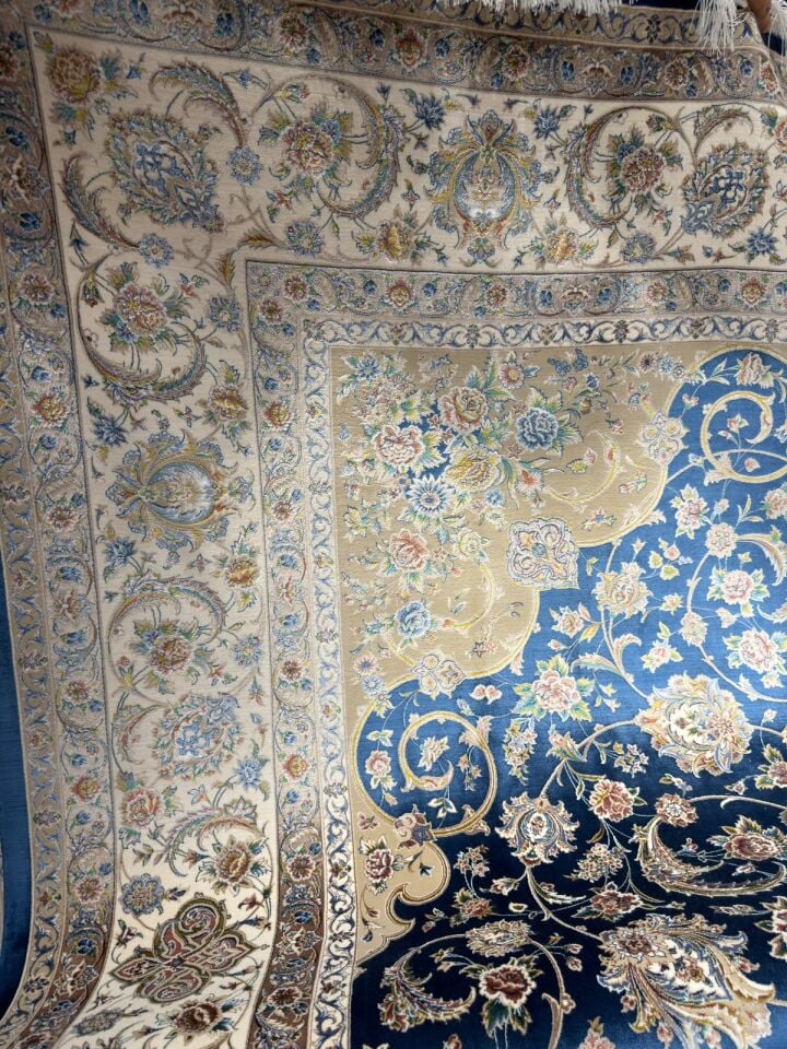İPEKLİ İRAN HALISI 6 m² ( EL YAPIMI FİNİSHİNG )